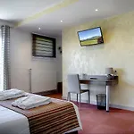 Les Mesanges 3* Saint-Martin-dʼUriage