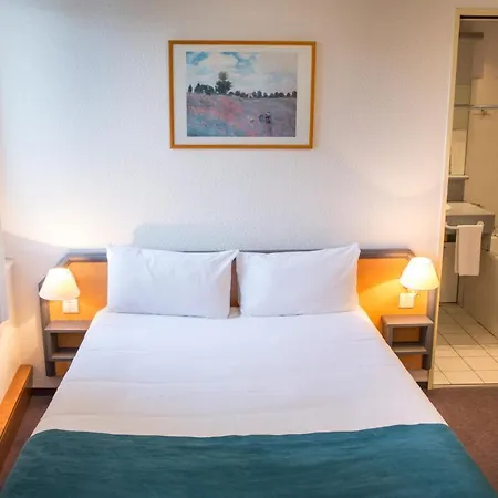 Les Mesanges Hotel