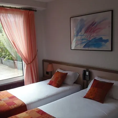Les Mesanges 3* Saint-Martin-dʼUriage