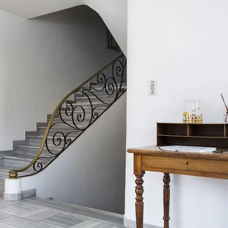 Hotell Les Mesanges Saint-Martin-dʼUriage