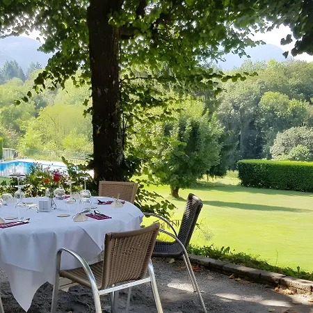 Les Mesanges 3* Saint-Martin-dʼUriage