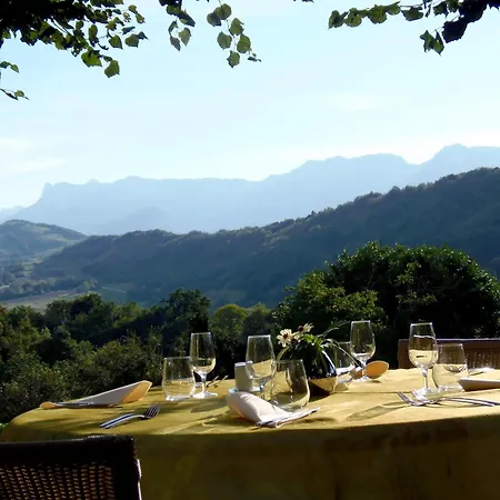 Les Mesanges Hotel