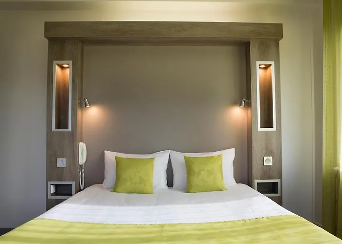 Hotel Les Mésanges Saint-Martin-dʼUriage