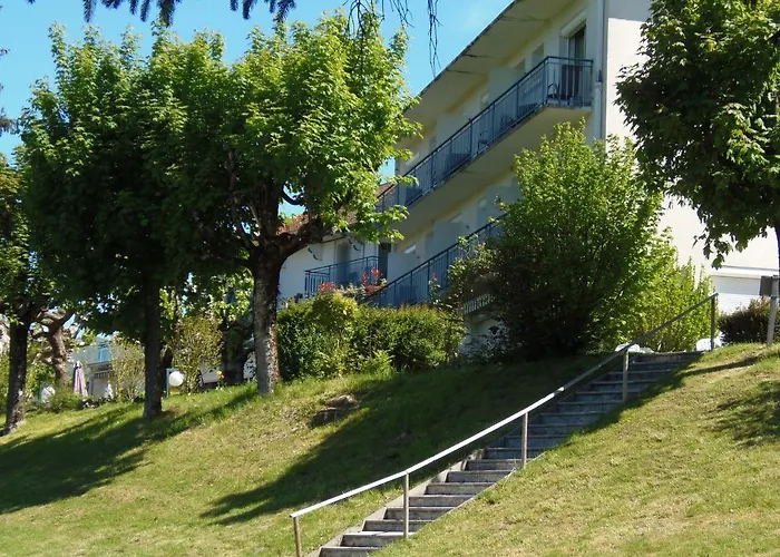 Les Mésanges 3* Saint-Martin-dʼUriage