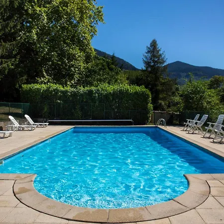 Les Mesanges 3* Saint-Martin-dʼUriage