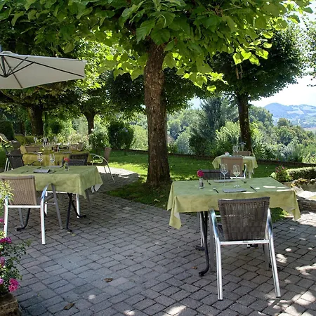 Les Mesanges 3* Saint-Martin-dʼUriage