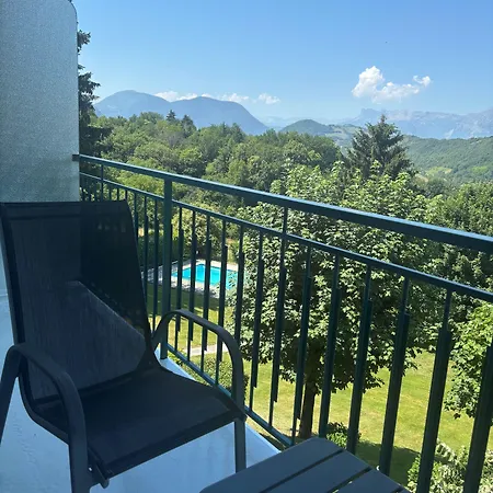 Les Mesanges Saint-Martin-dʼUriage