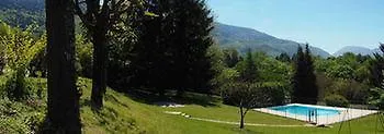 Les Mesanges 3* Saint-Martin-dʼUriage